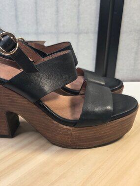 Seychelles Black Leather Block Heel Sandals Women US 8